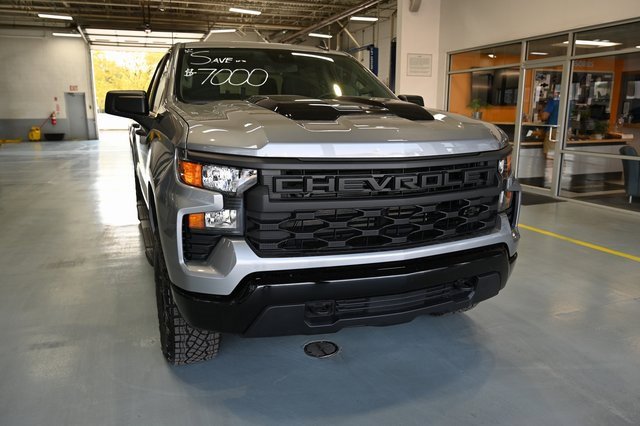 New 2026 Chevrolet Silverado 1500 Custom Trail Boss w/ Dark Appearance Package image 3