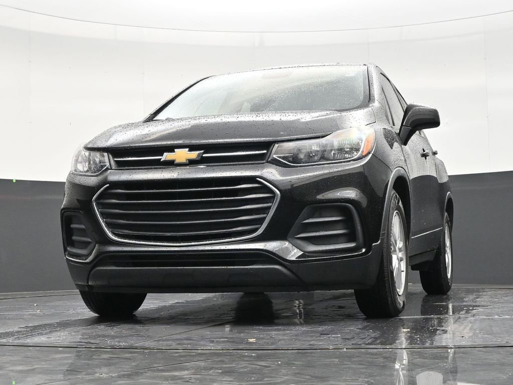 Used 2020 Chevrolet Trax LS FWD image 27