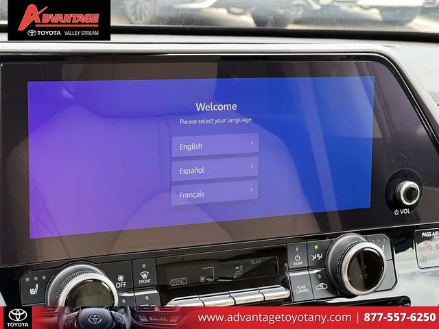 Used 2023 Toyota Highlander XLE AWD/4WD image 33
