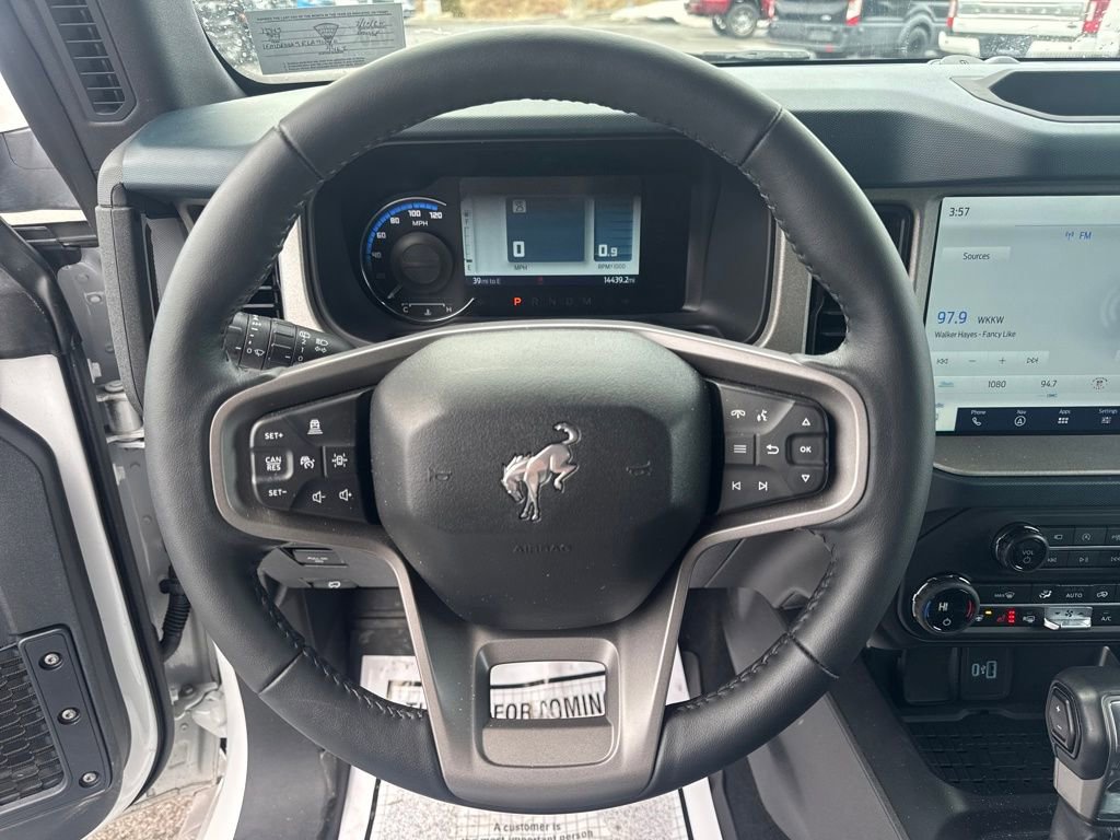 Used 2024 Ford Bronco Outer Banks image 30