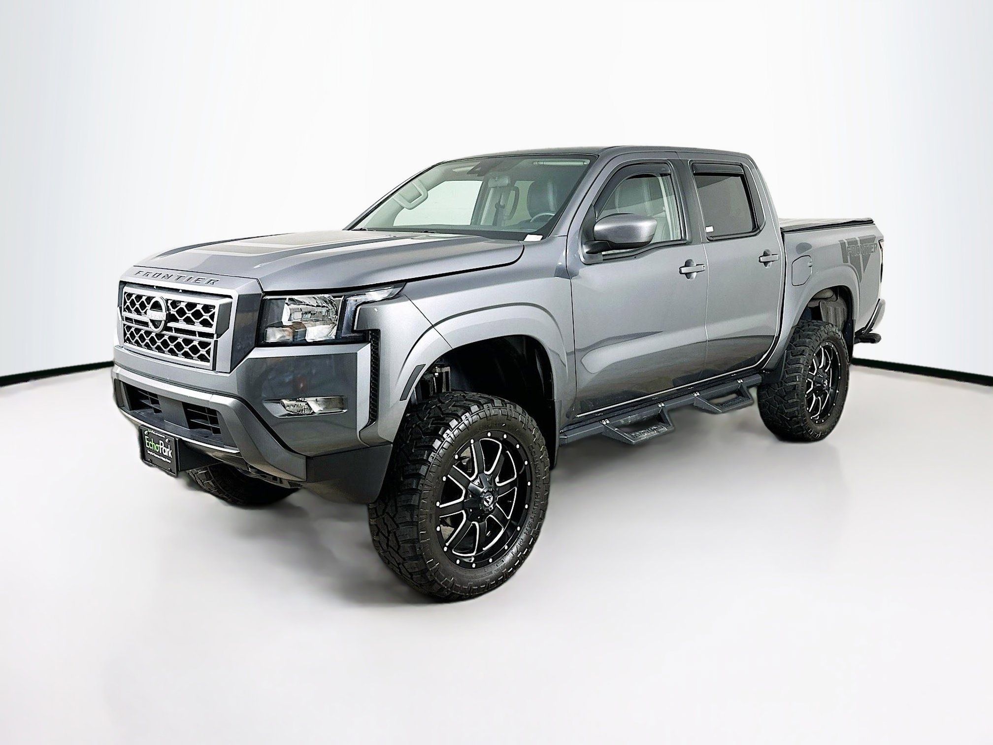 Used 2022 Nissan Frontier SV w/ Technology Package image 3