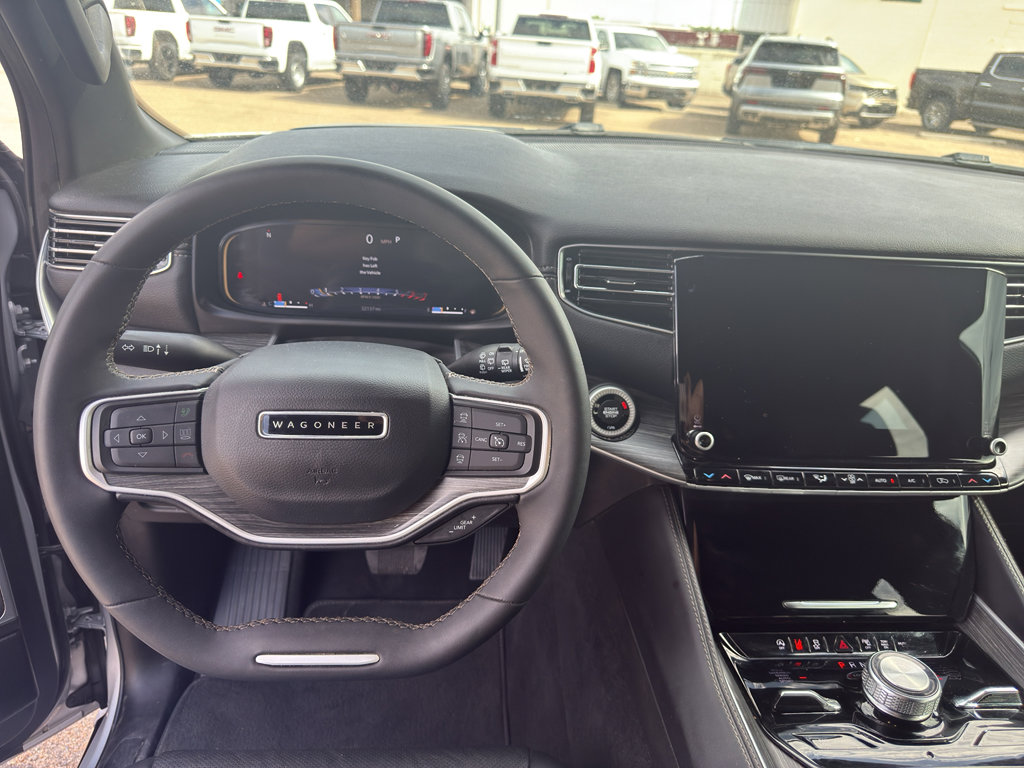 Used 2023 Jeep Wagoneer Series III w/ Preferred Equipment Group image 9