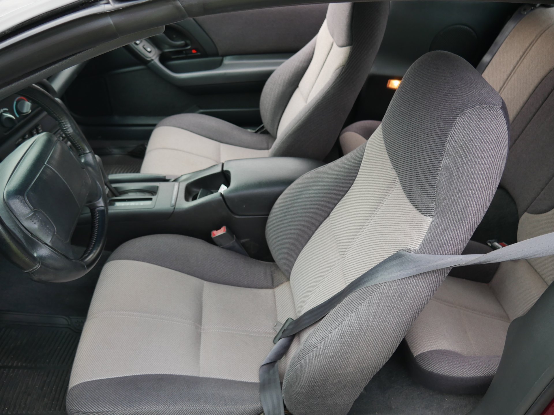 Used 1994 Chevrolet Camaro Z28 RWD image 67