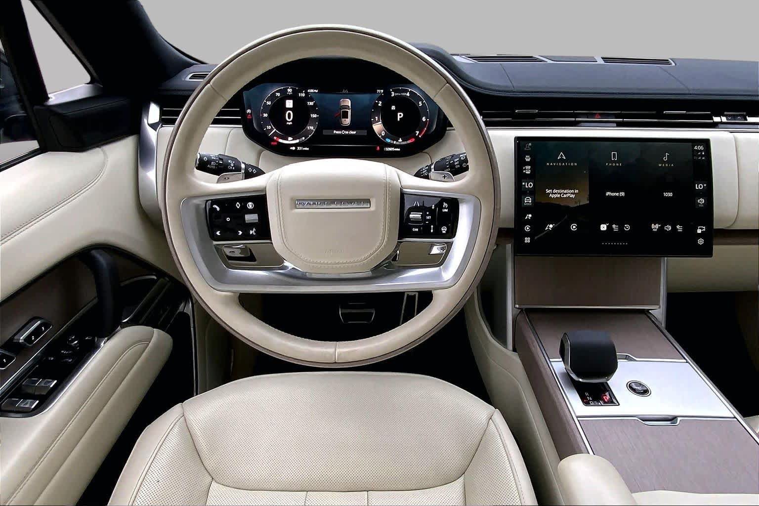 Used 2024 Land Rover Range Rover SE AWD/4WD image 6