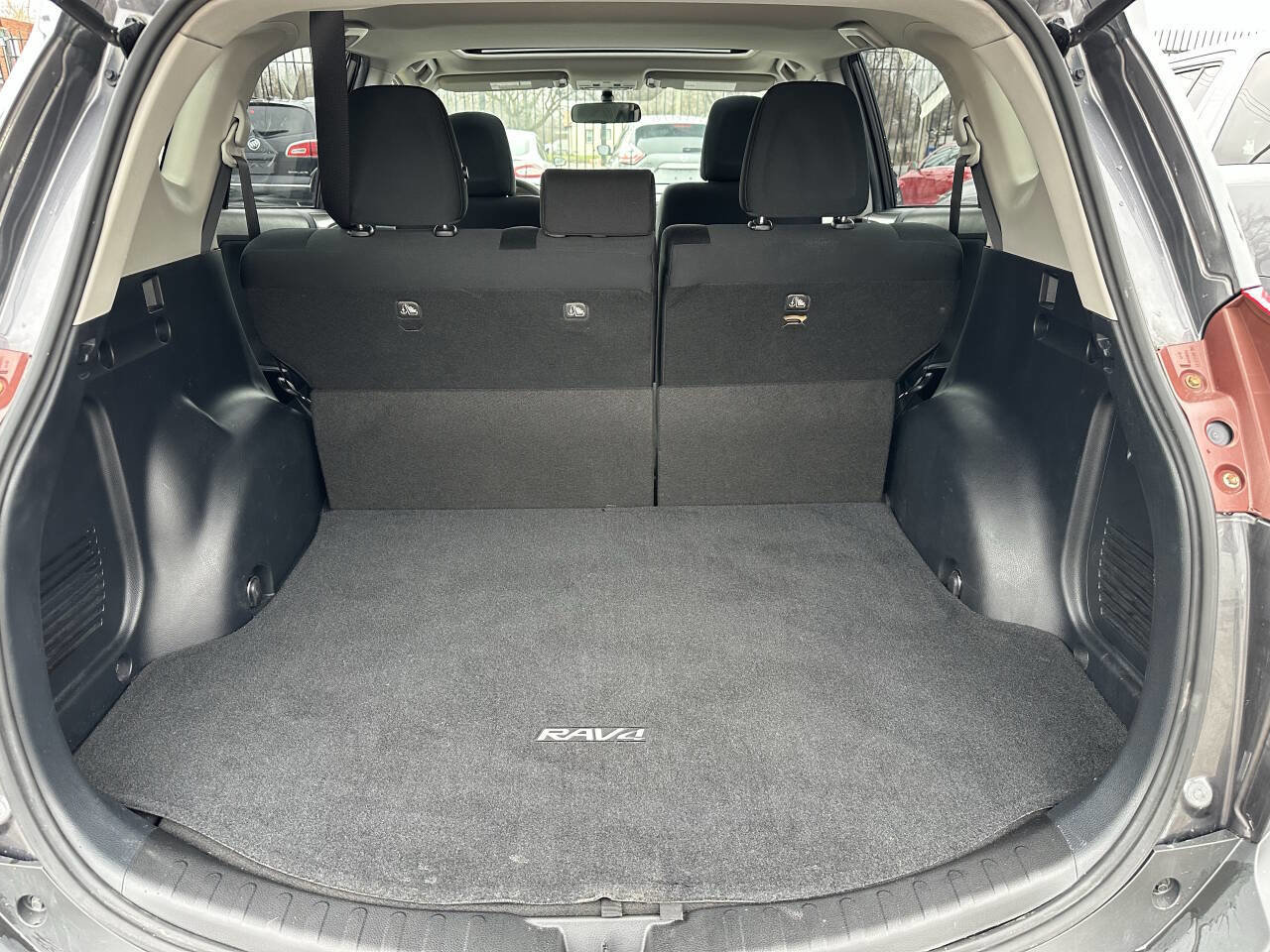 Used 2014 Toyota RAV4 XLE AWD/4WD image 38