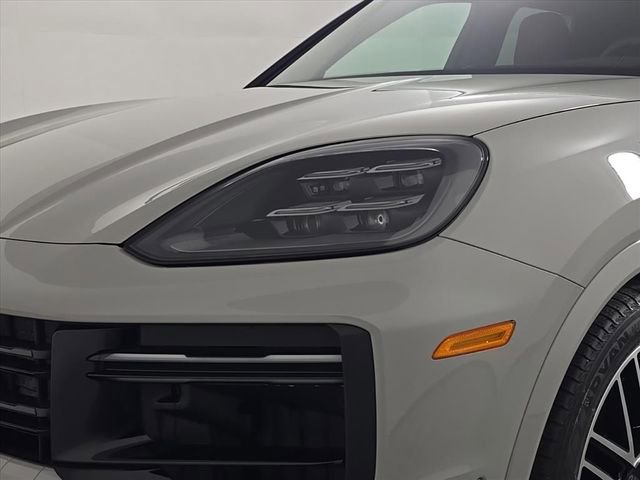 New 2026 Porsche Cayenne Turbo image 12