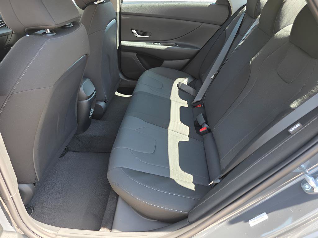 New 2026 Hyundai Elantra SE FWD image 11