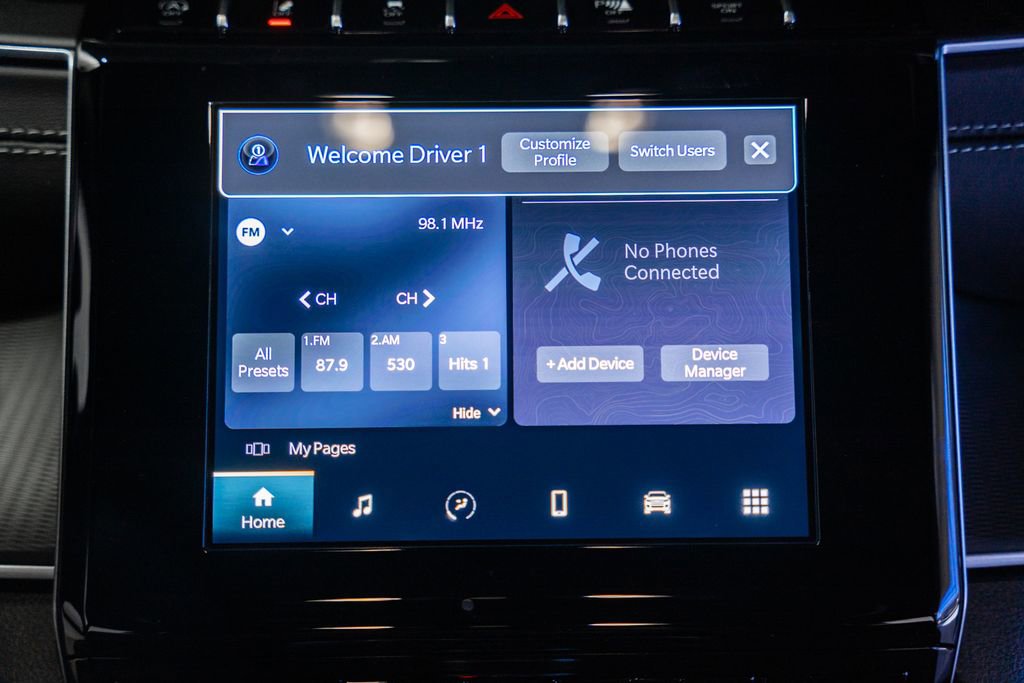 New 2025 Jeep Grand Cherokee Altitude image 21