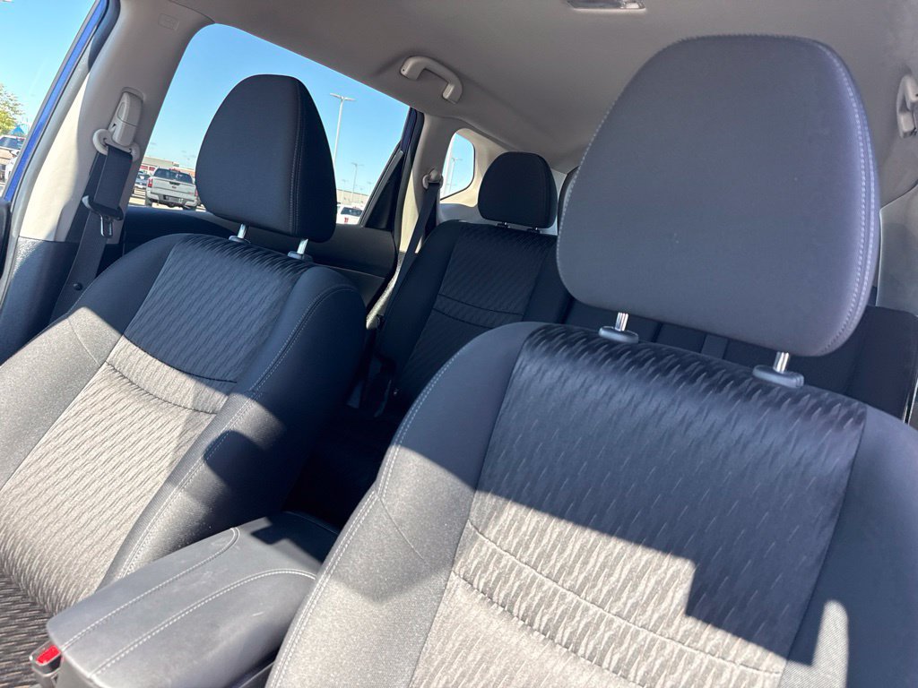 Used 2018 Nissan Rogue SV w/ Premium Package AWD/4WD image 22