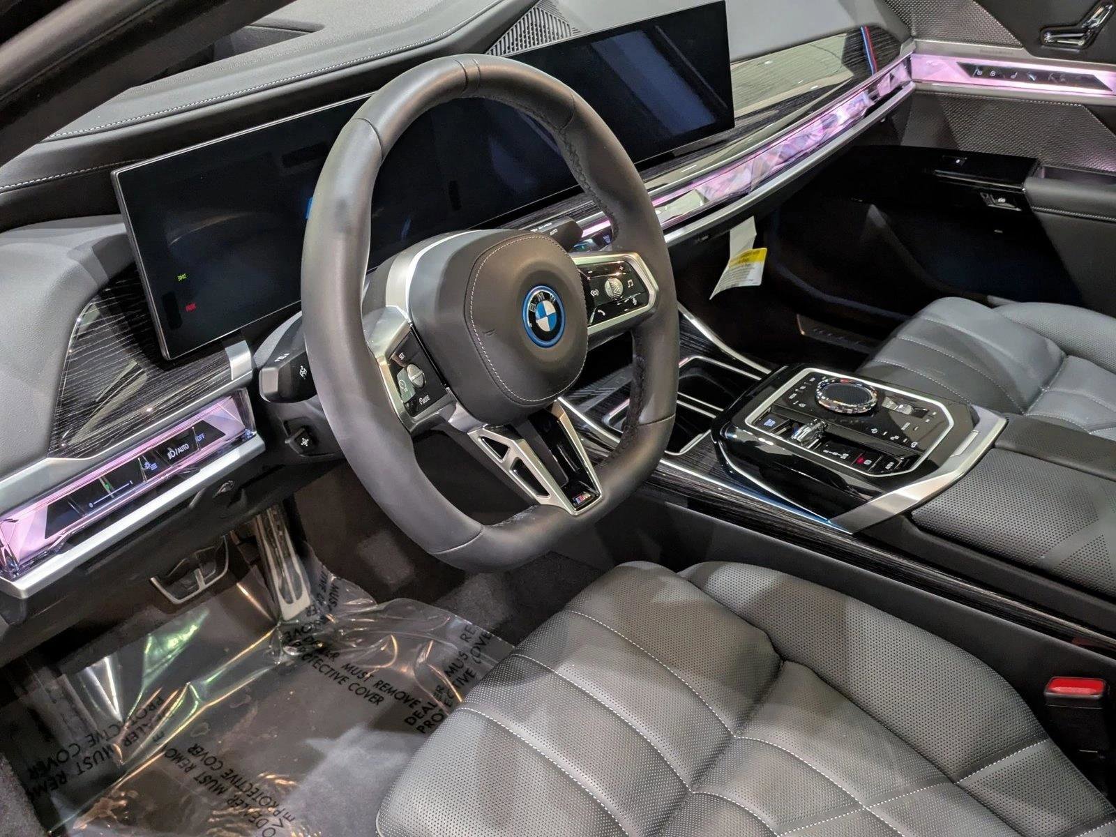 Used 2026 BMW i7 xDrive60 w/ M Sport Package RWD image 10