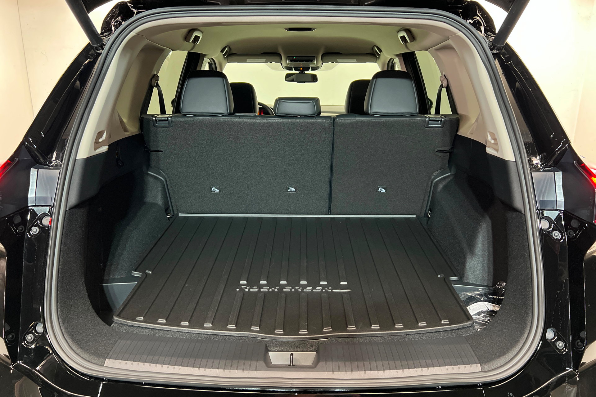 New 2026 Nissan Rogue SV w/ Rock Creek Premium Package AWD/4WD image 23