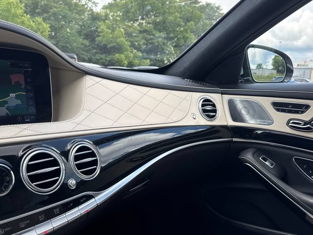 Used 2019 Mercedes-Benz S 560 4MATIC Sedan image 31