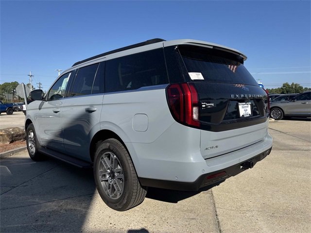 New 2025 Ford Expedition Active image 4