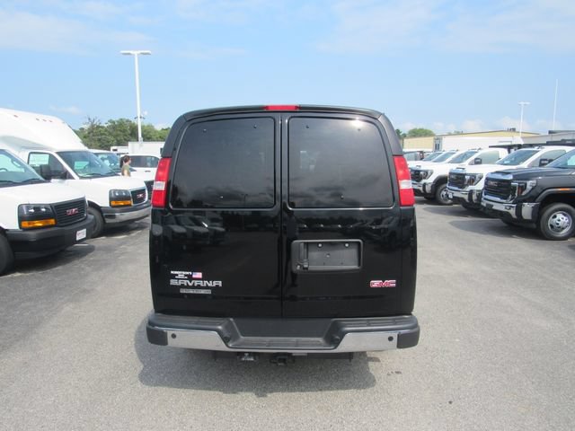 Used 2025 GMC Savana 3500 Extended w/ Driver Convenience Package RWD image 17