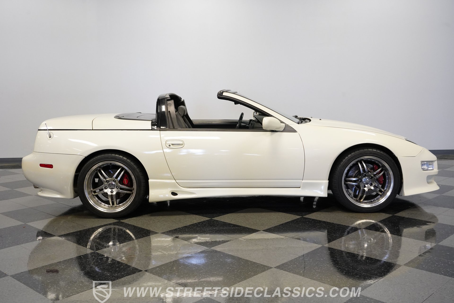 Used 1993 Nissan 300ZX Convertible RWD image 15