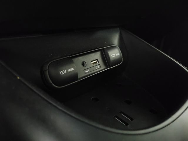 Used 2015 Kia Soul Base image 24