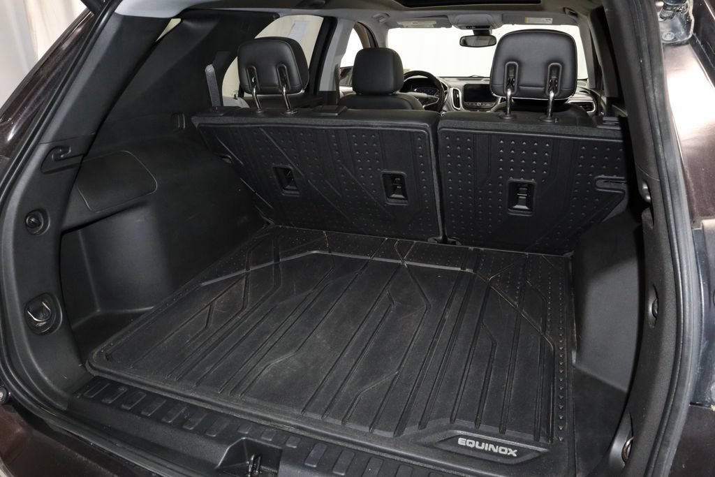 Used 2020 Chevrolet Equinox Premier w/ Premier True North Edition AWD/4WD image 14