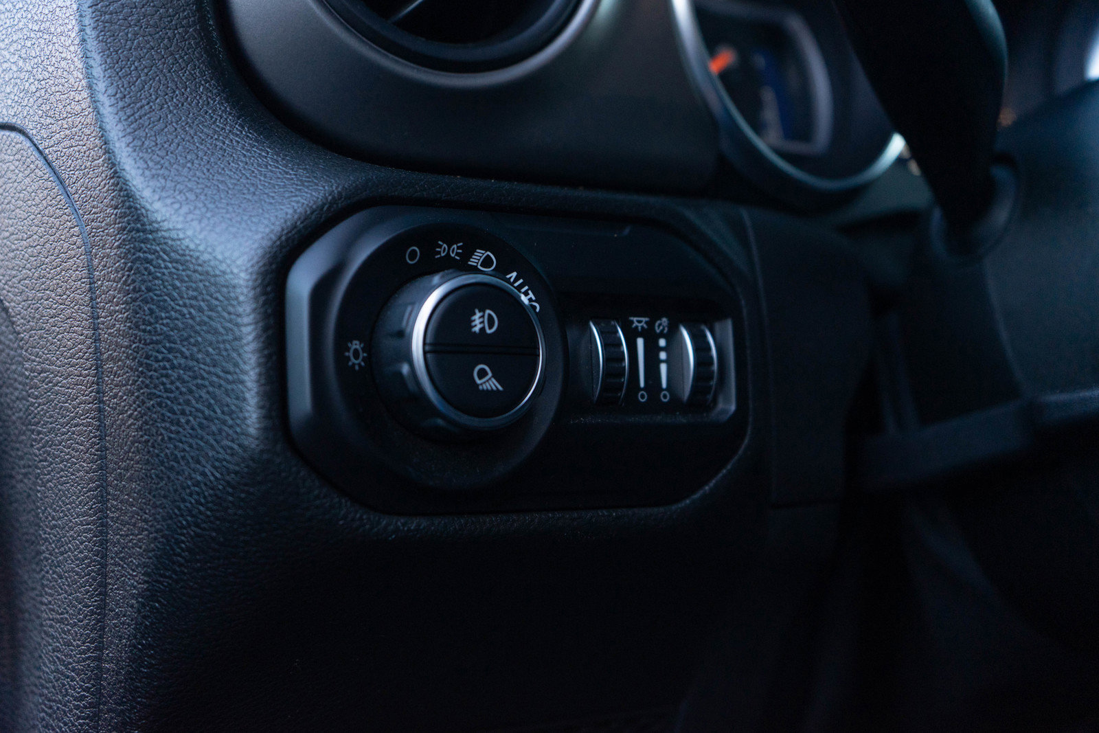 Used 2021 Jeep Gladiator Sport image 20