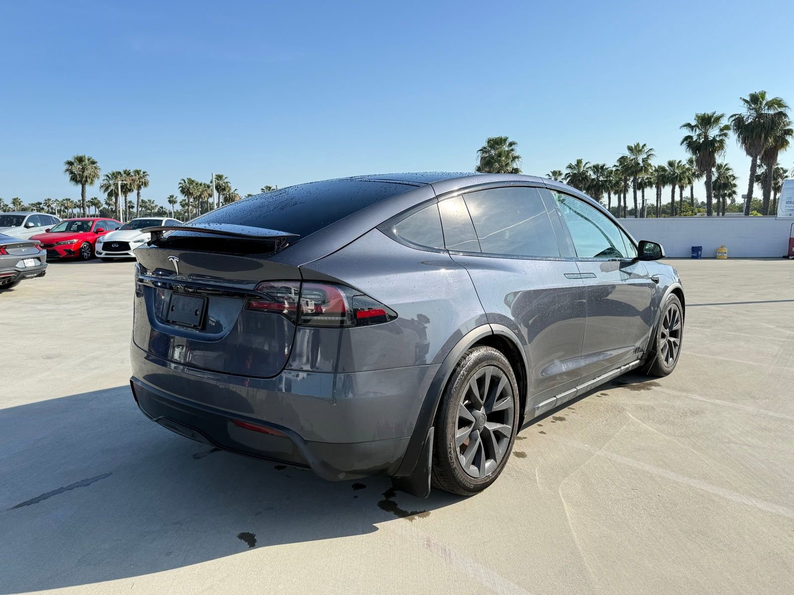 Used 2023 Tesla Model X image 3