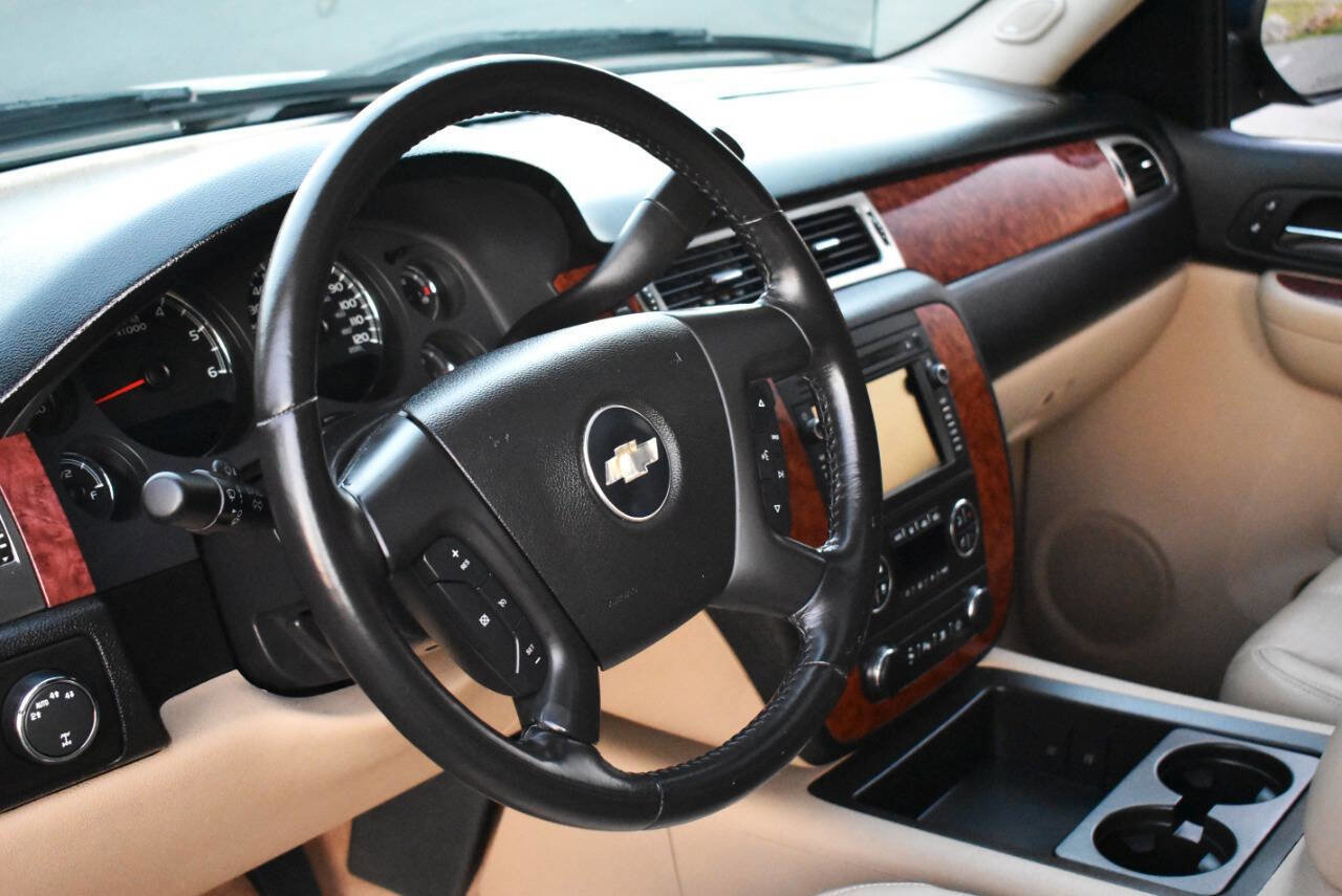 Used 2007 Chevrolet Silverado 1500 LTZ w/ Safety Package image 21