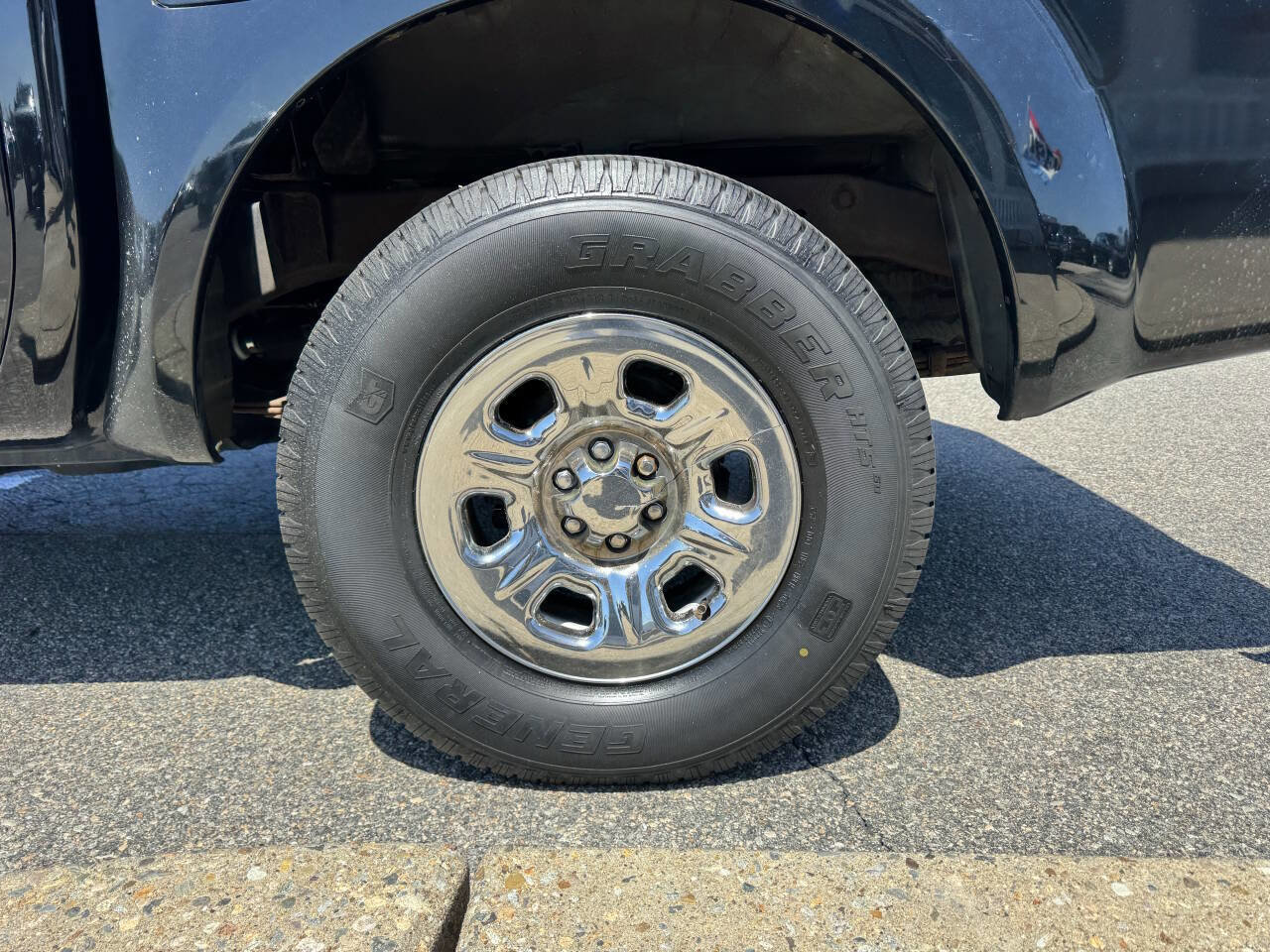 Used 2013 Nissan Frontier S AWD/4WD image 6