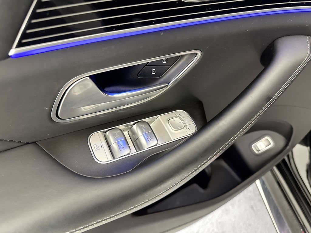 Used 2021 Mercedes-Benz Maybach GLS 600 4MATIC image 18