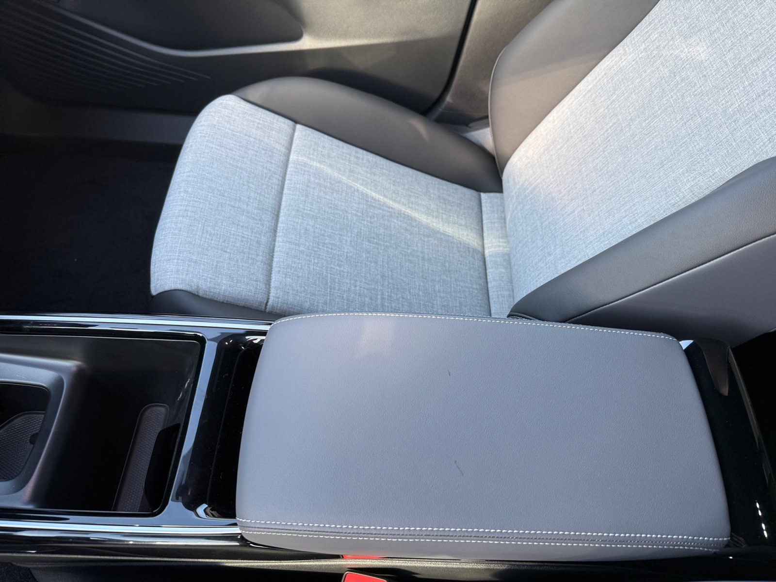 New 2025 Volkswagen ID.4 Pro RWD image 14