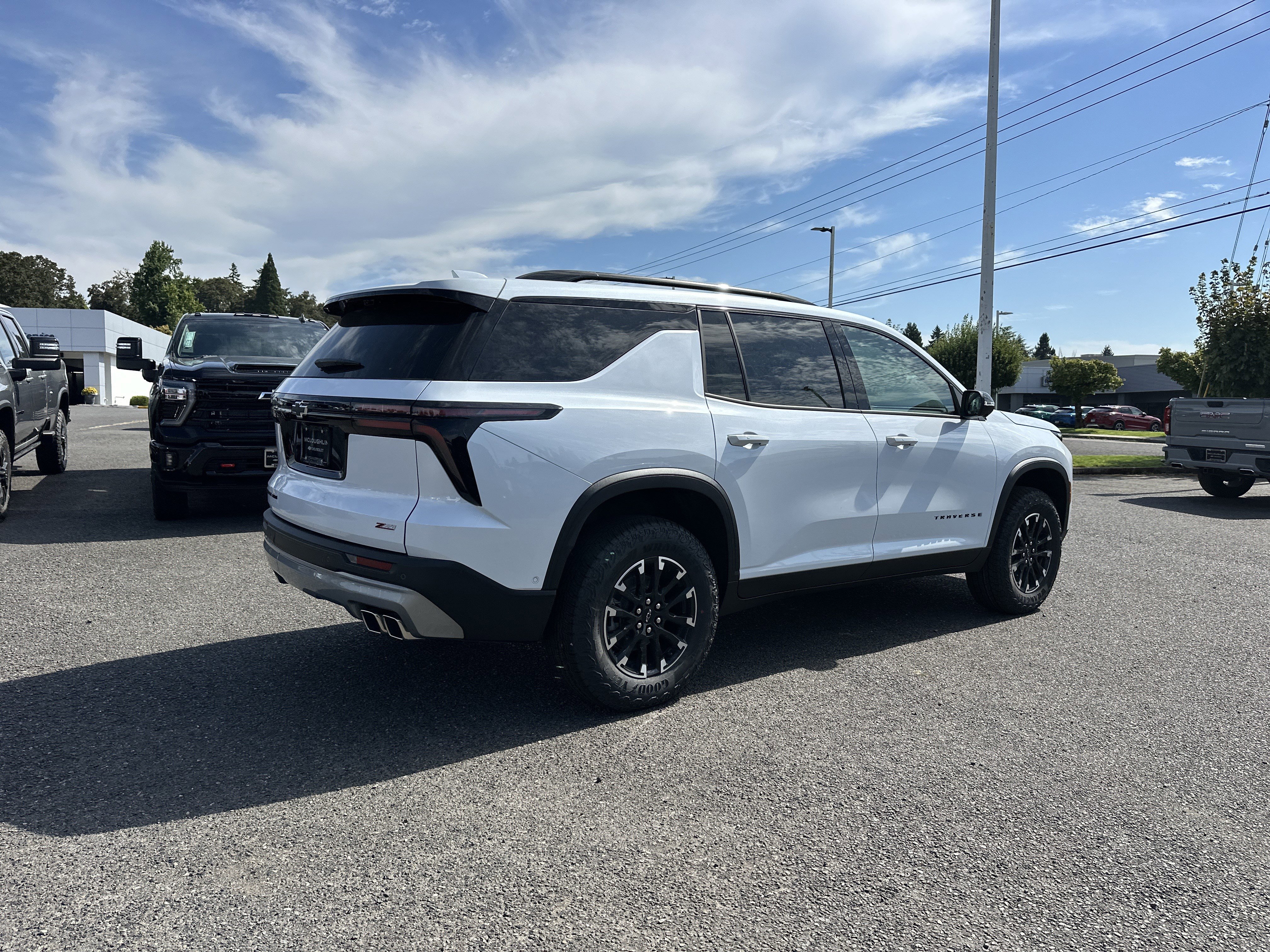 New 2026 Chevrolet Traverse Z71 w/ Enhanced Driving Package image 6