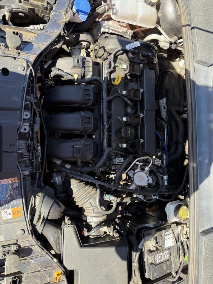 Used 2018 Ford Focus SEL image 28