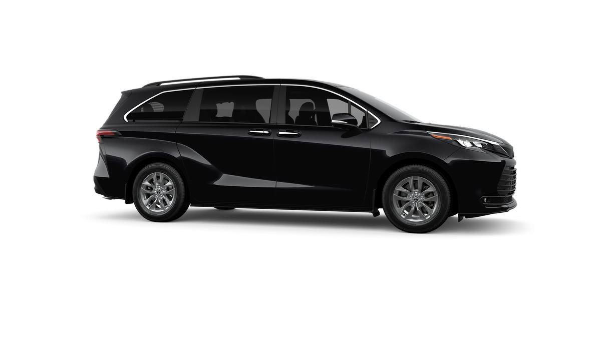 New 2026 Toyota Sienna XLE FWD image 15