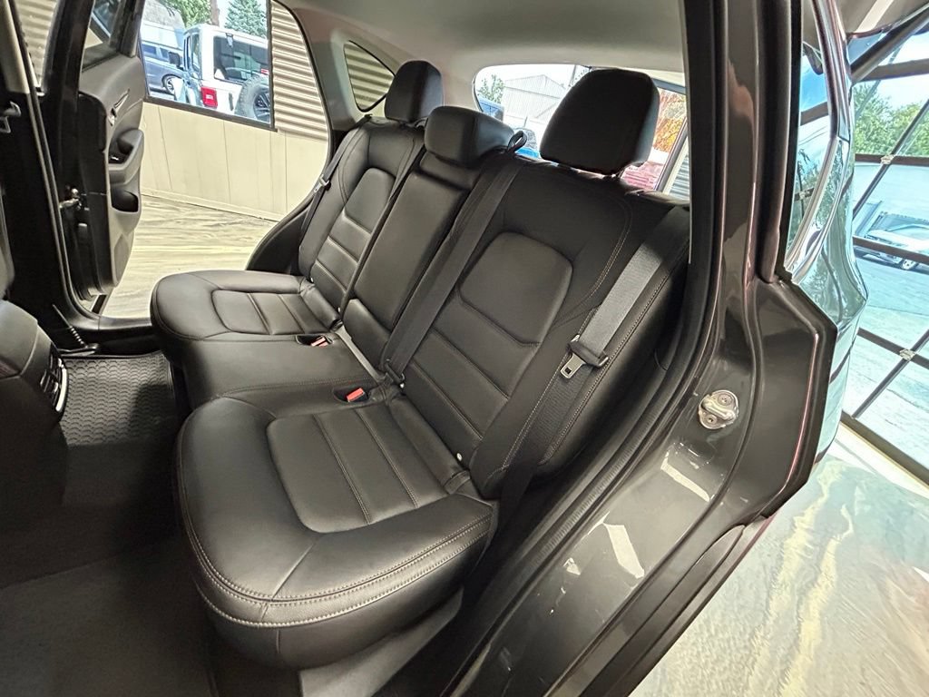 Used 2023 MAZDA CX-5 AWD 2.5 S w/ Premium Plus Pkg image 6