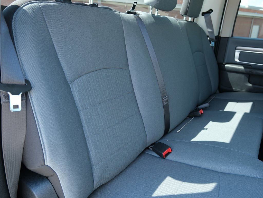 Used 2023 RAM 1500 Classic SLT AWD/4WD image 28