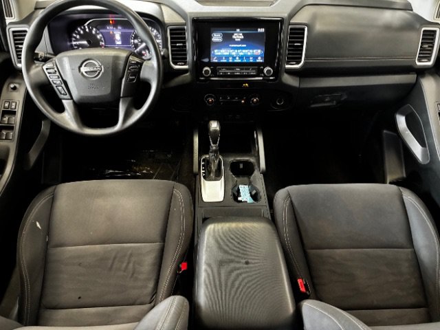 Used 2022 Nissan Frontier SV RWD image 3