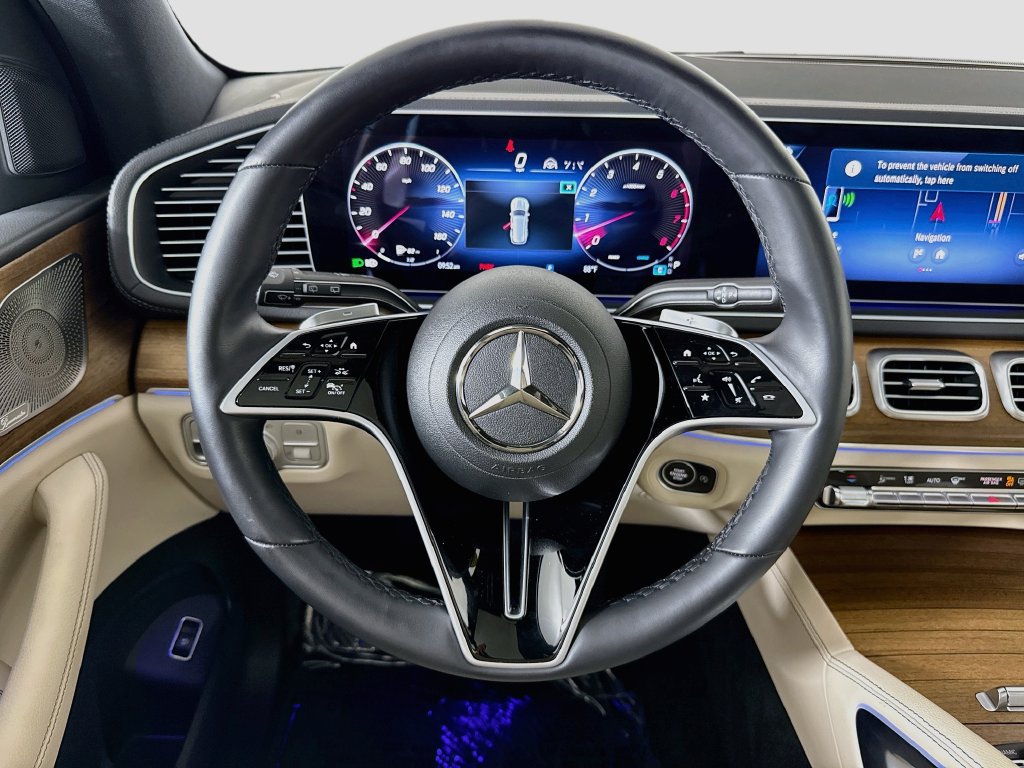 Certified 2025 Mercedes-Benz GLS 450 4MATIC image 11