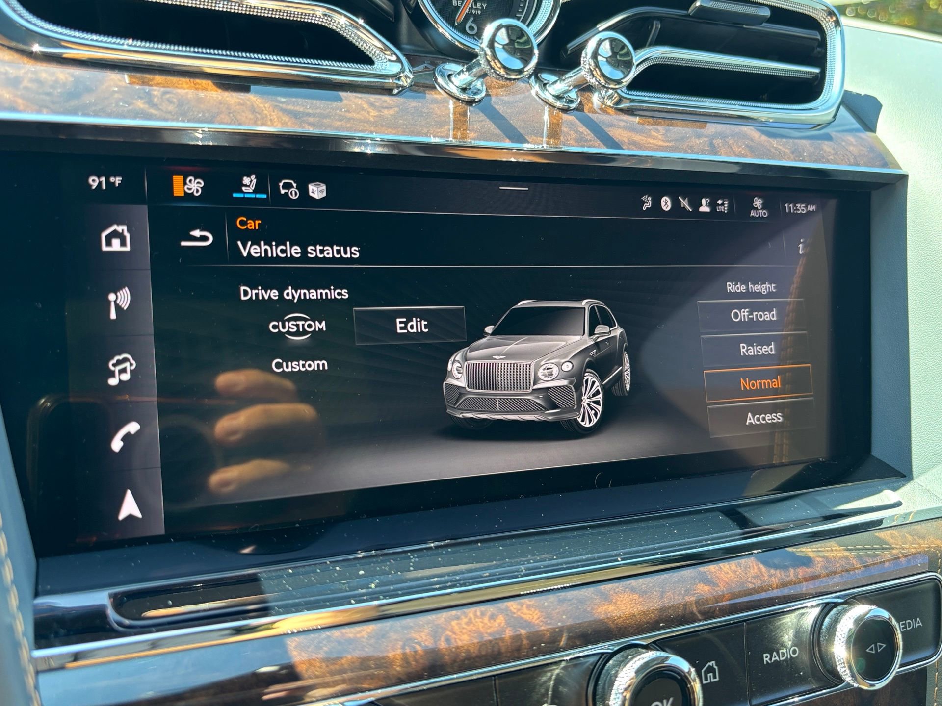 New 2025 Bentley Bentayga Extended Wheelbase image 60