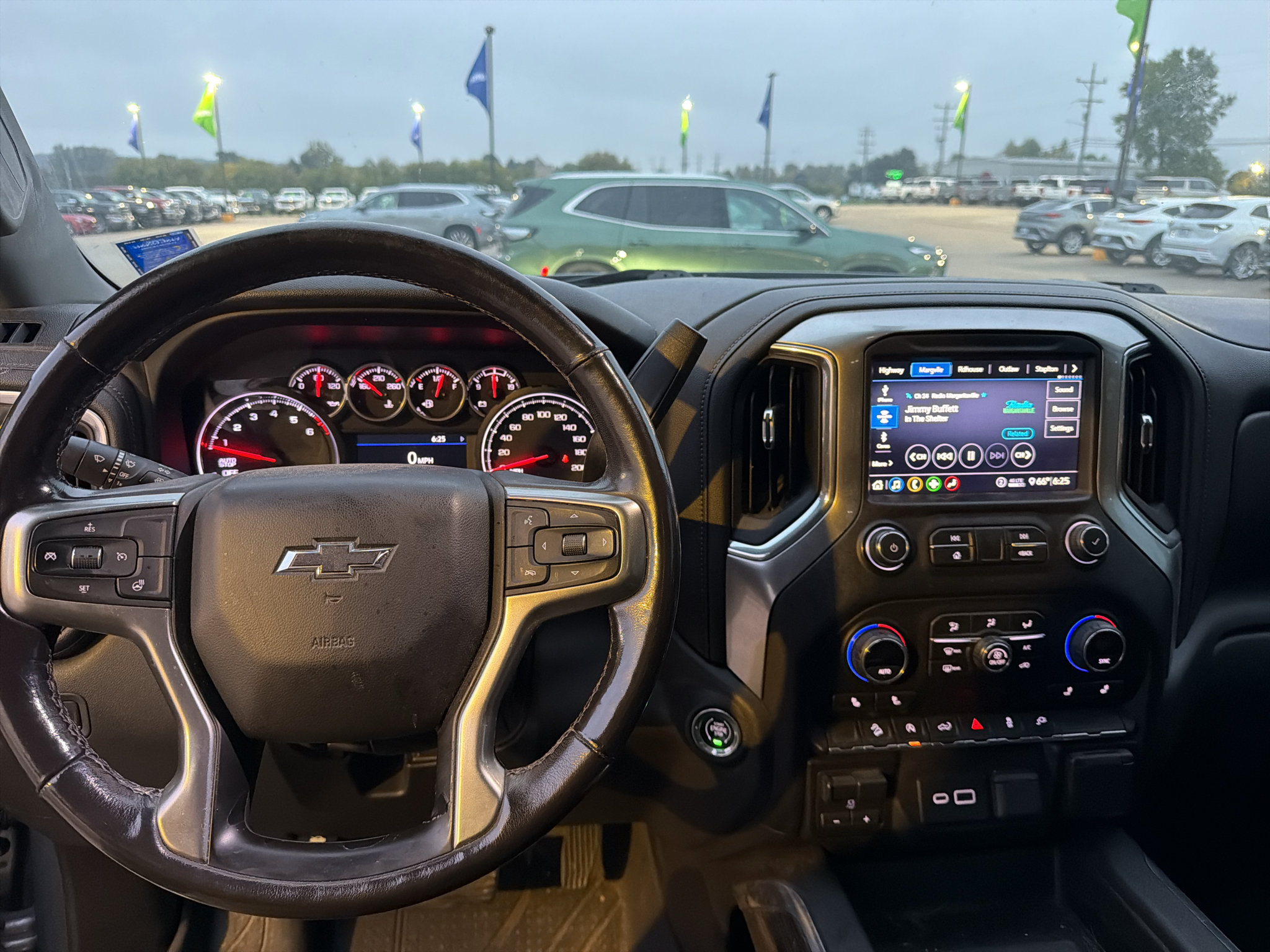 Used 2020 Chevrolet Silverado 1500 RST w/ True North Edition AWD/4WD image 10