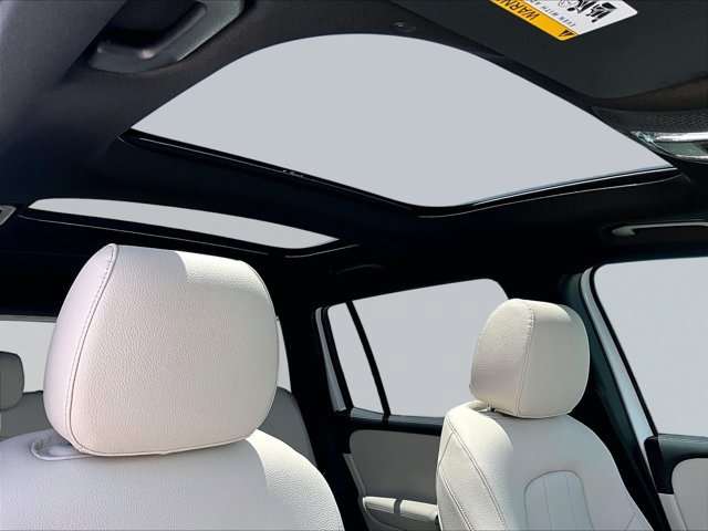 New 2026 Mercedes-Benz GLB 250 image 30