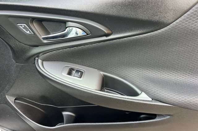 Used 2025 Chevrolet Malibu LT FWD image 19