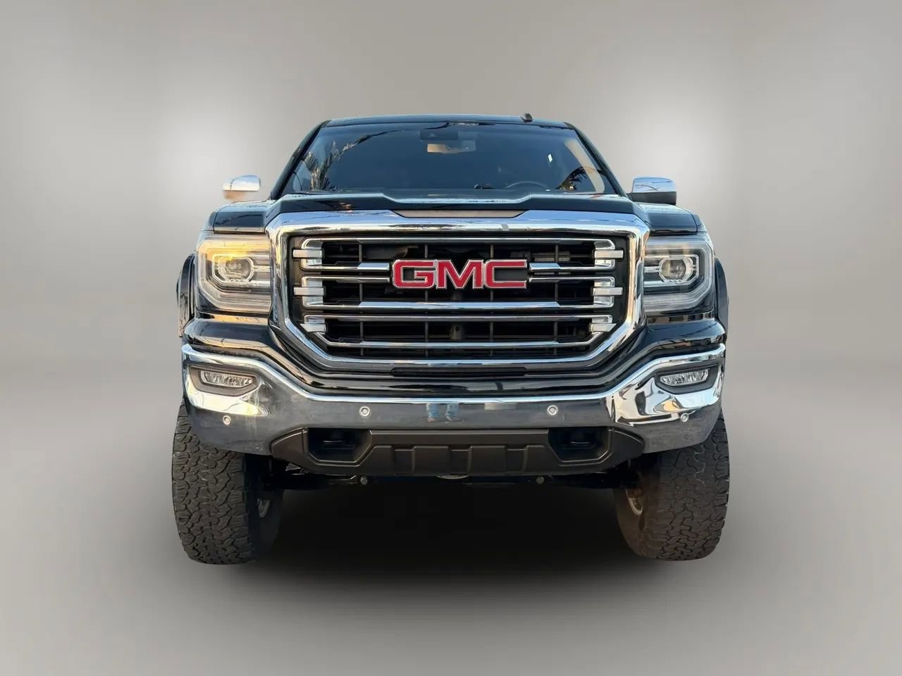 Used 2018 GMC Sierra 1500 SLT AWD/4WD image 4