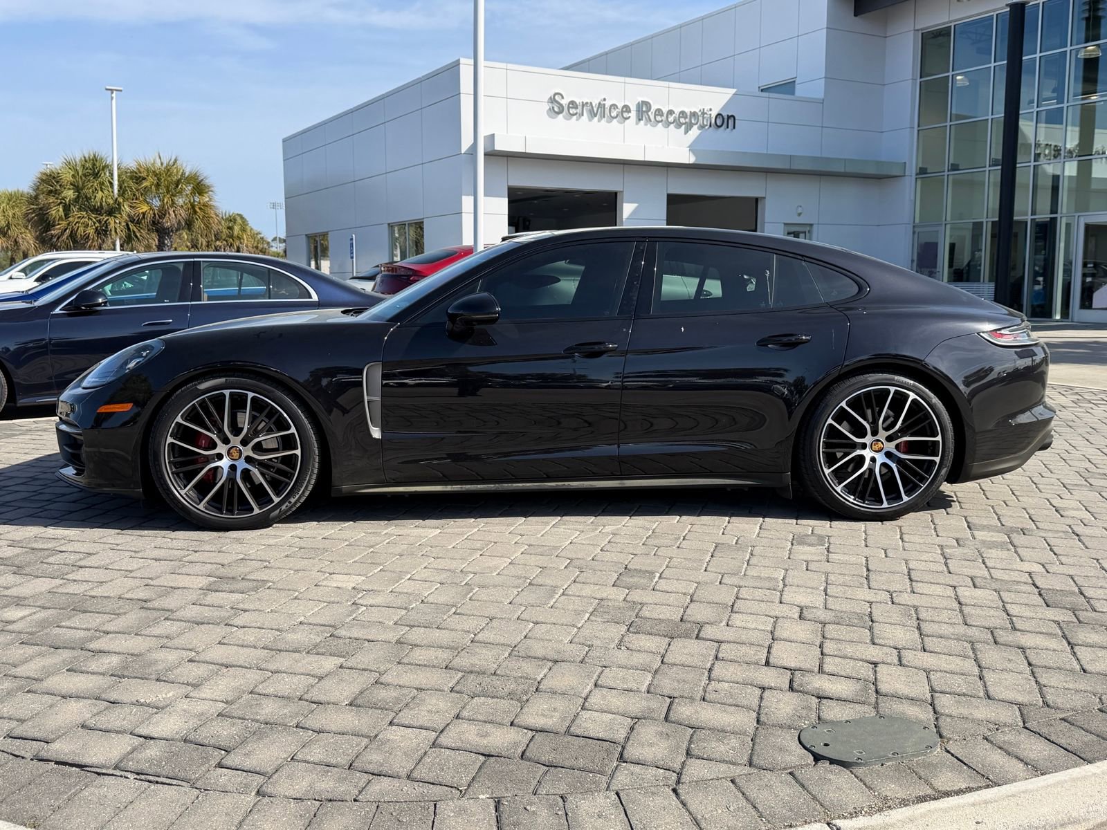 Used 2023 Porsche Panamera 4 Platinum Edition image 13