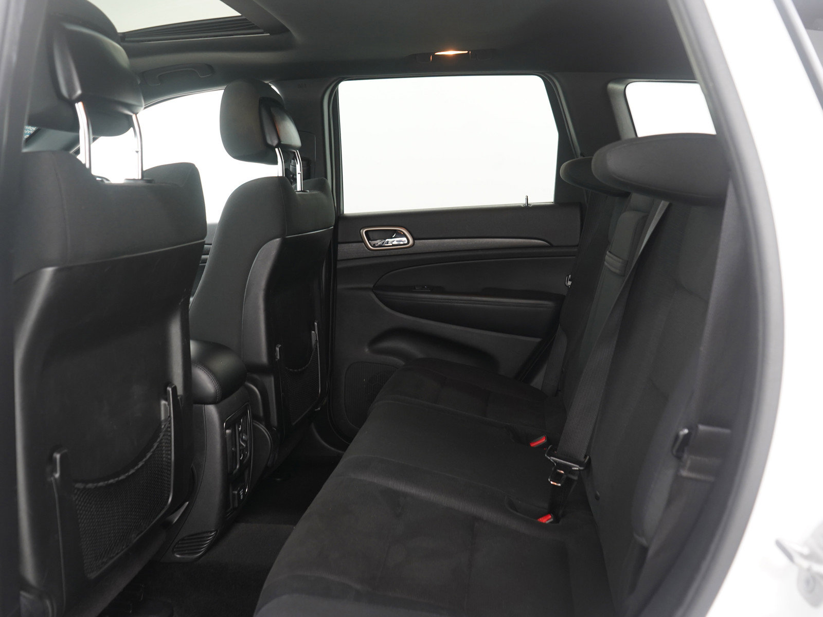 Used 2015 Jeep Grand Cherokee Laredo w/ Quick Order Package 23E image 13