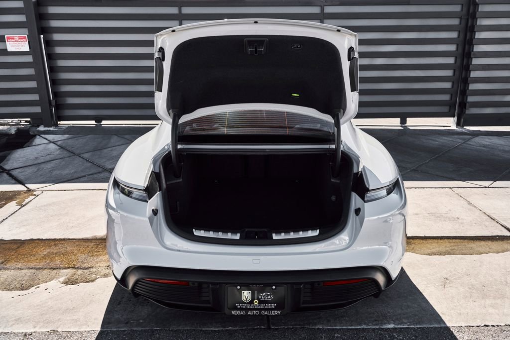 Used 2023 Porsche Taycan 4S AWD/4WD image 17