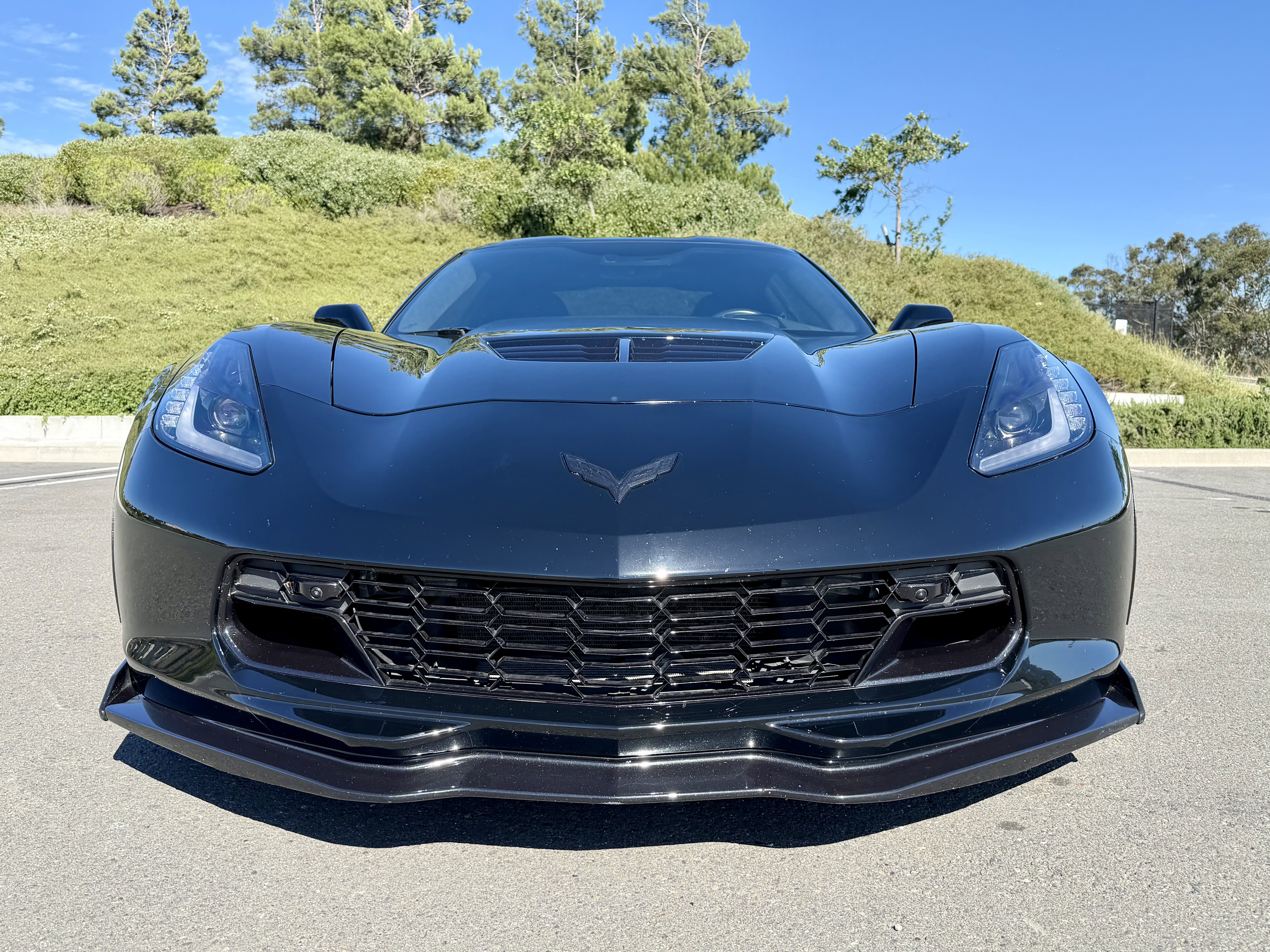 Used 2016 Chevrolet Corvette Z06 w/ 3LZ Preferred Equipment Group image 4