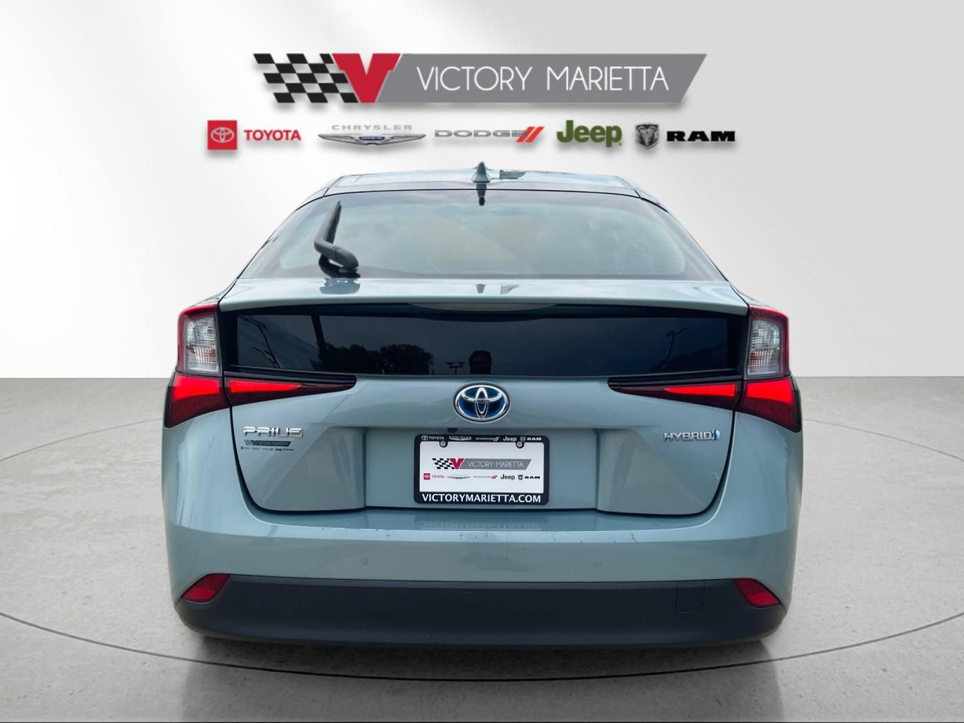Used 2021 Toyota Prius LE FWD image 4