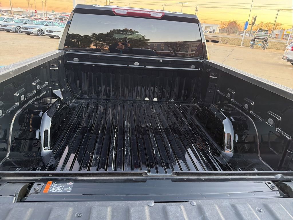 Used 2024 Chevrolet Silverado 1500 RST w/ LPO, Dark Essentials Package image 15