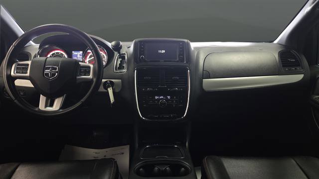Used 2016 Dodge Grand Caravan R/T FWD image 10