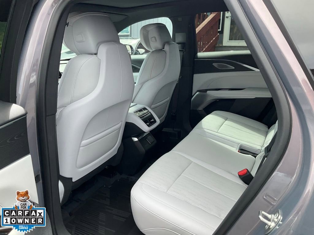 Used 2024 Cadillac Lyriq Sport AWD/4WD image 27