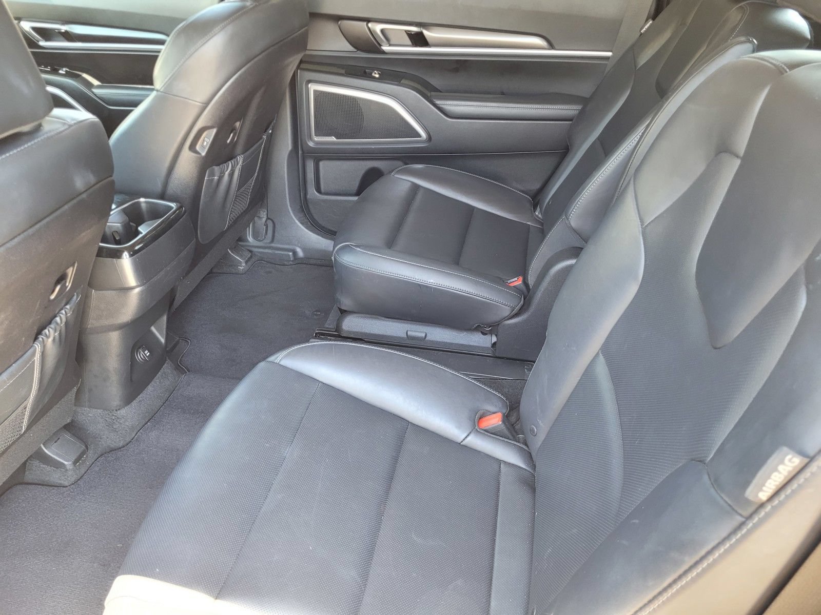 Used 2024 Kia Telluride S w/ S Sunroof Package FWD image 12