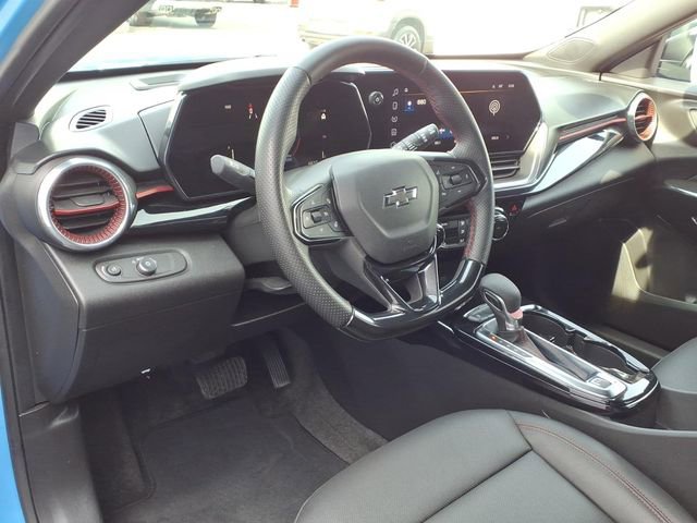 Certified 2024 Chevrolet Trax RS image 9