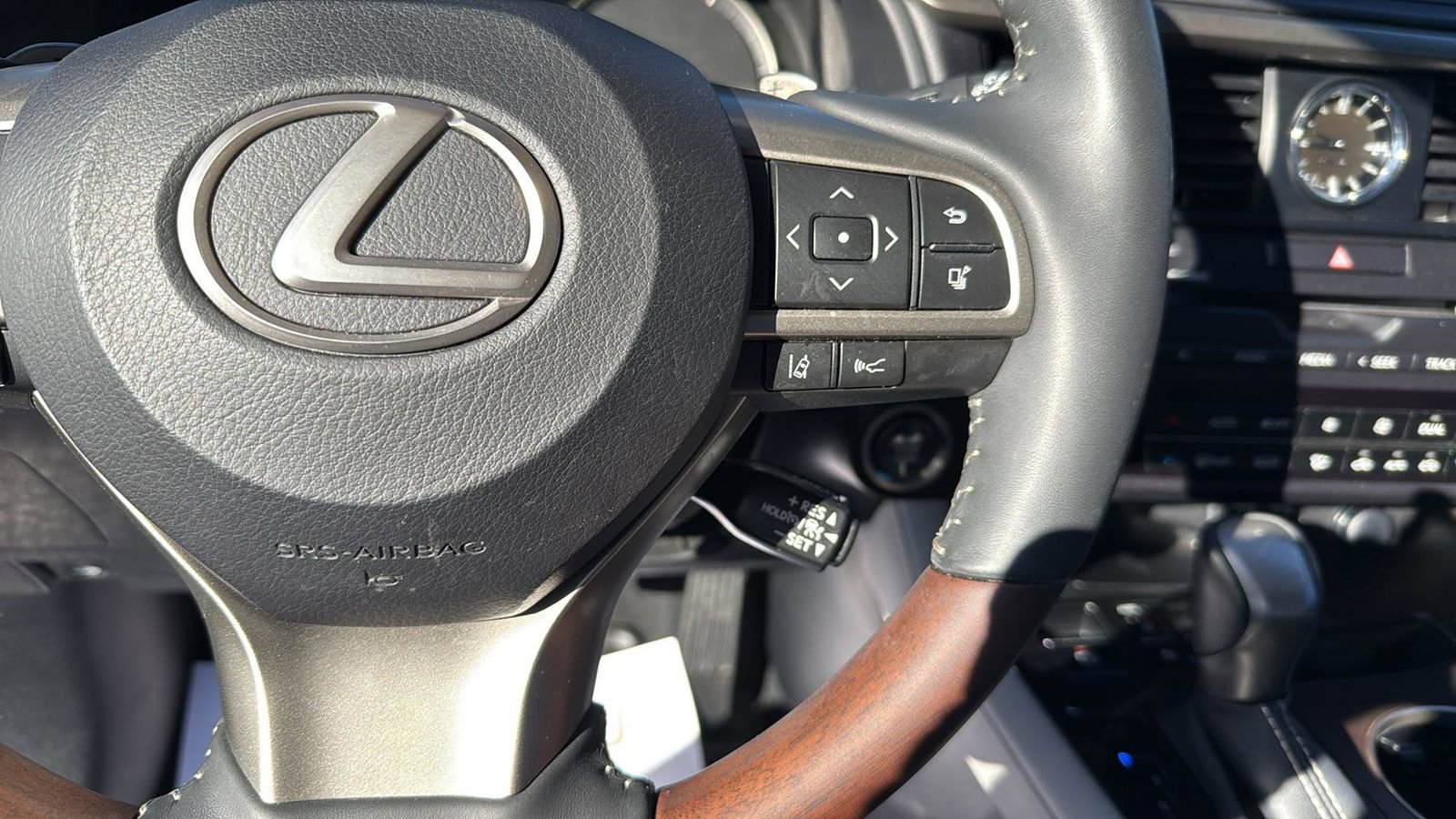 Used 2022 Lexus RX 350 FWD w/ Premium Package image 15